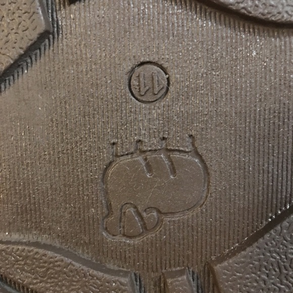 Lamo Brown Suede Winter Boots - Picture 8 of 9